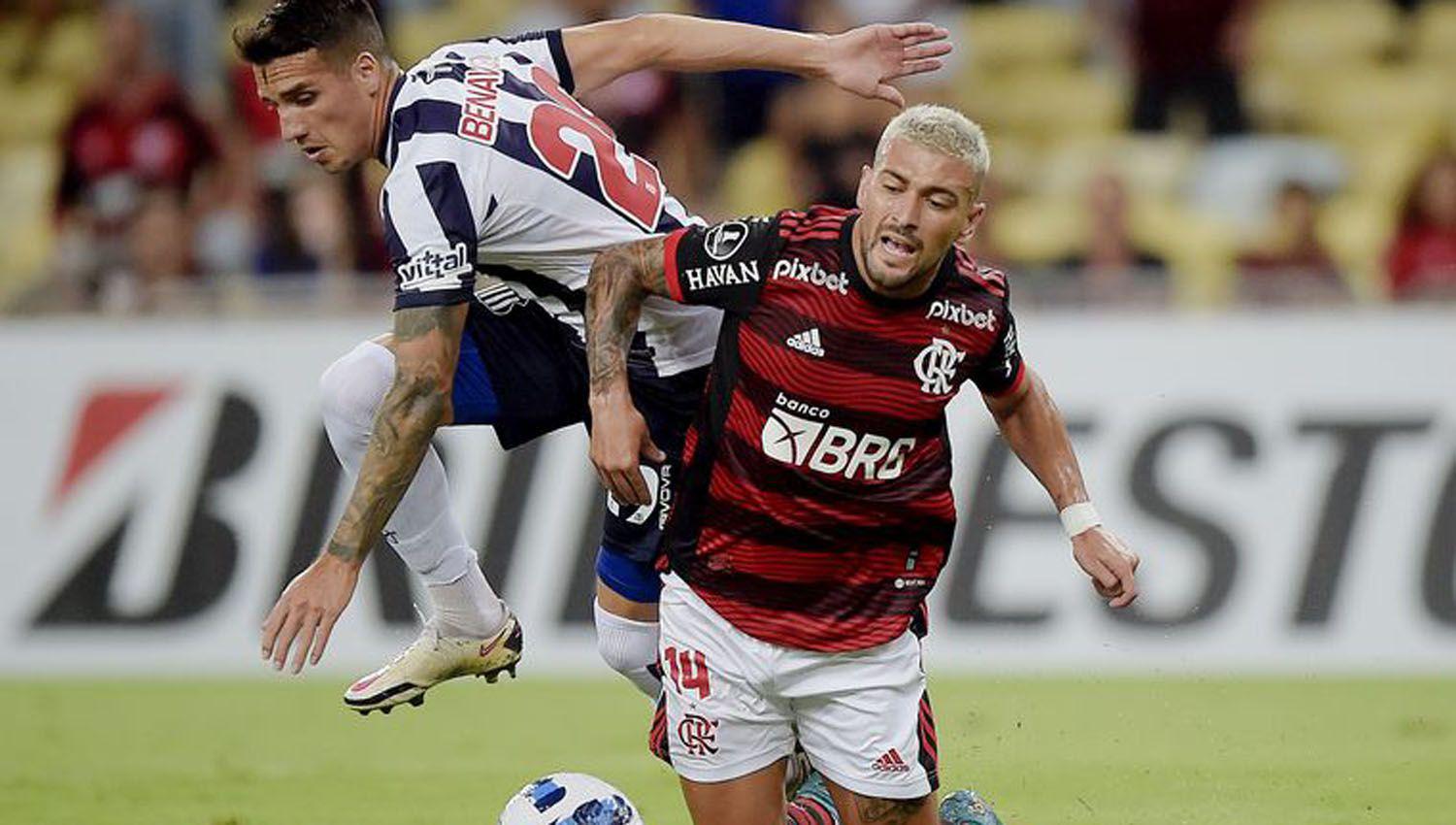 Flamengo derrotoacute a Talleres por 3-1