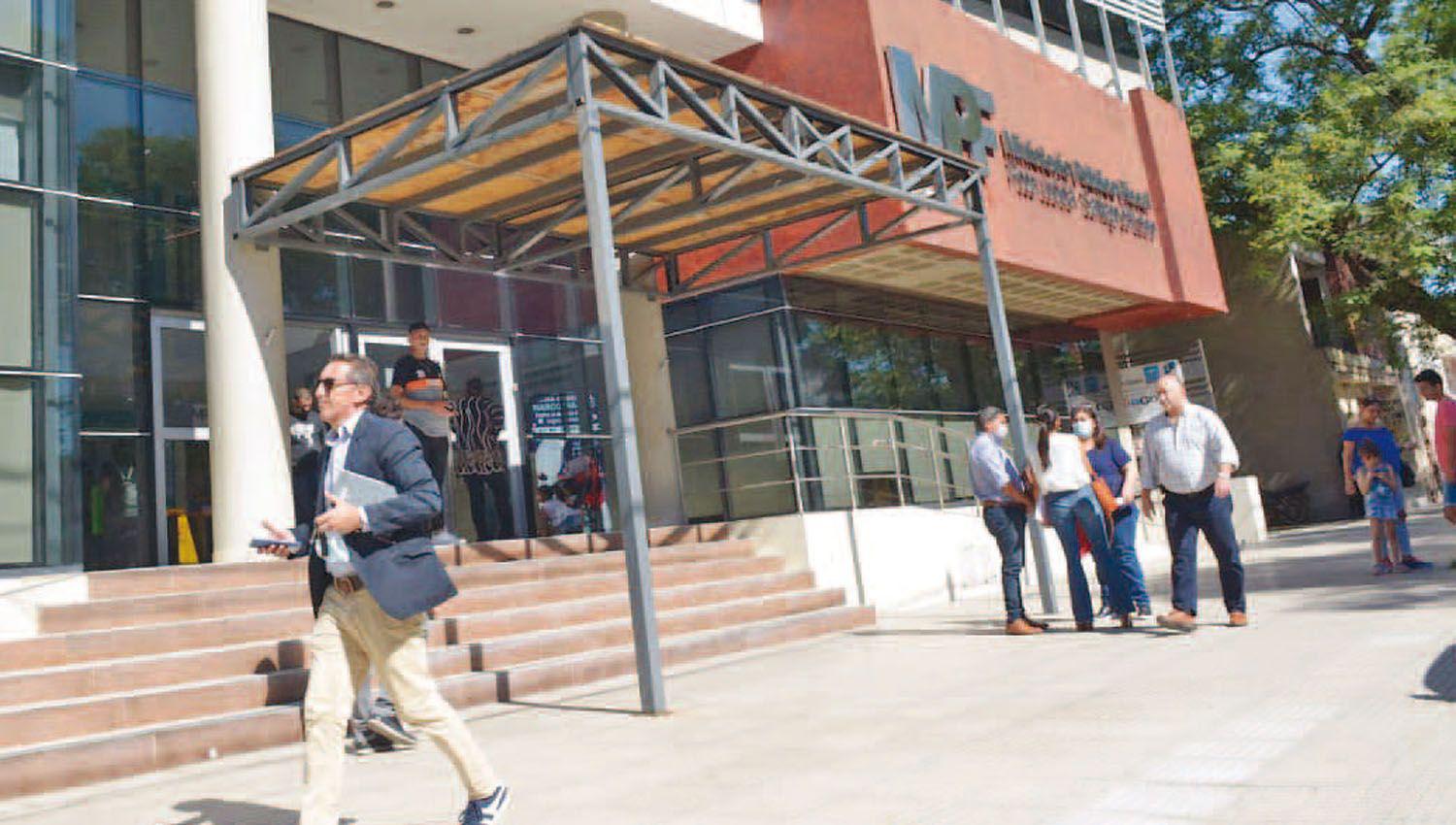 Descubrioacute que su esposo era infiel con un comerciante y el afer decantoacute en ira y violencia