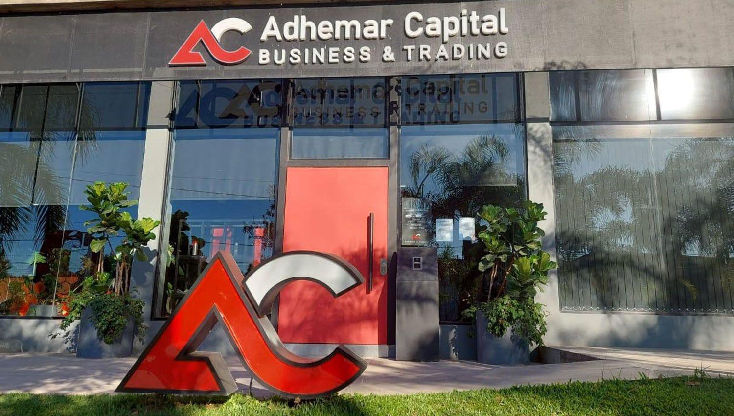 Libran una orden de captura contra el financista que ideoacute la estafa piramidal en la regioacuten