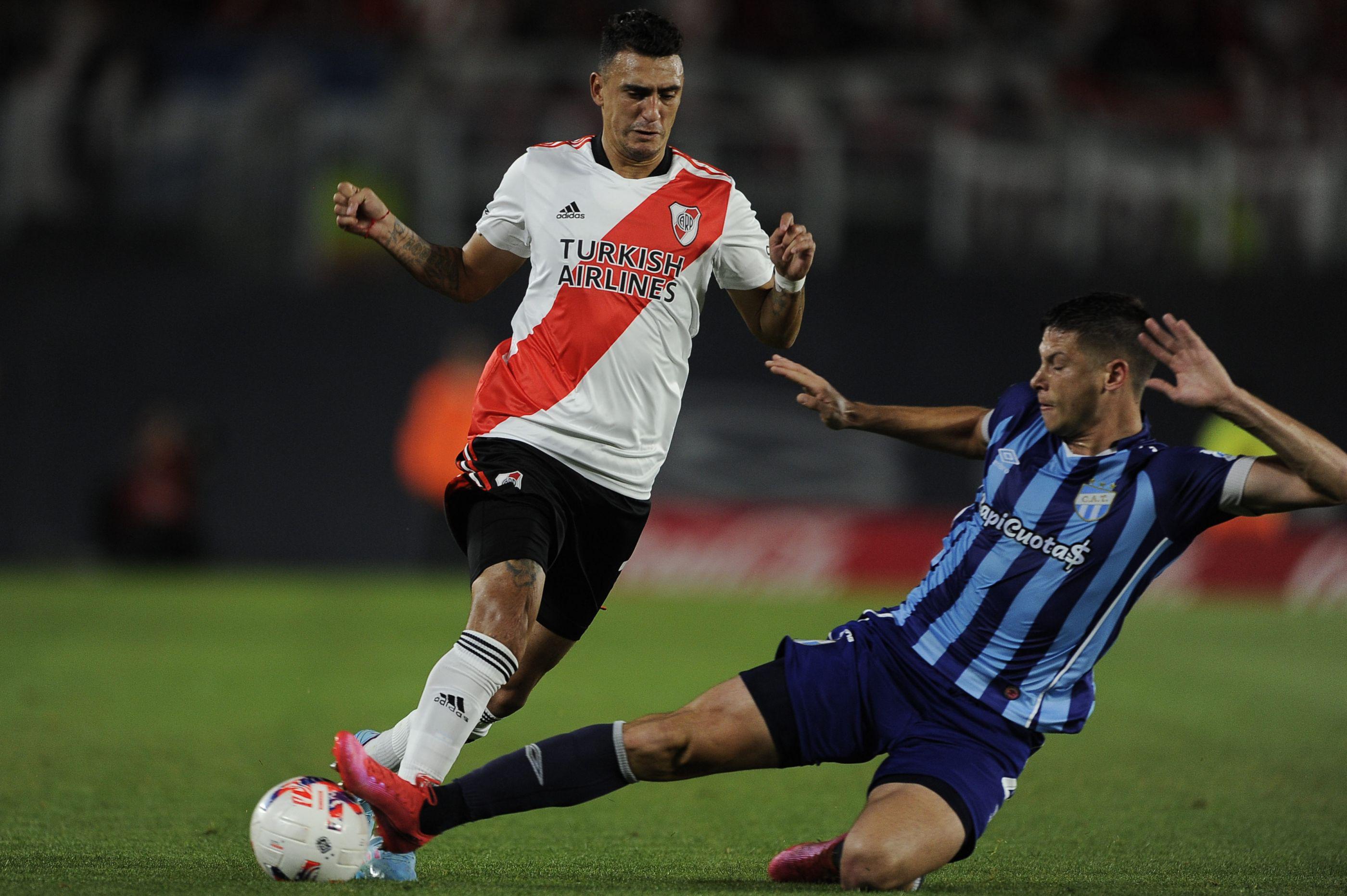 Atleacutetico Tucumaacuten y River terminaron en empate