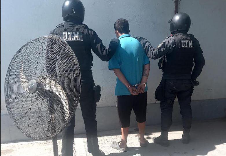 Roban en un comercio hasta la urna de colecta por un nintildeo enfermo