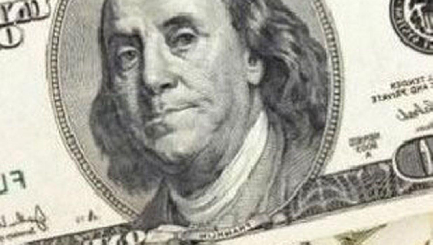 El doacutelar paralelo retrocedioacute 6 y cerroacute en 206 mientras que el ldquosolidariordquo finalizoacute en 19821