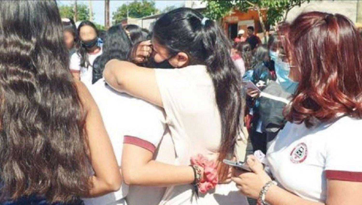 ldquoUn profesor me tocoacute la cola cuando iba subiendo las escaleras me metioacute la manordquo