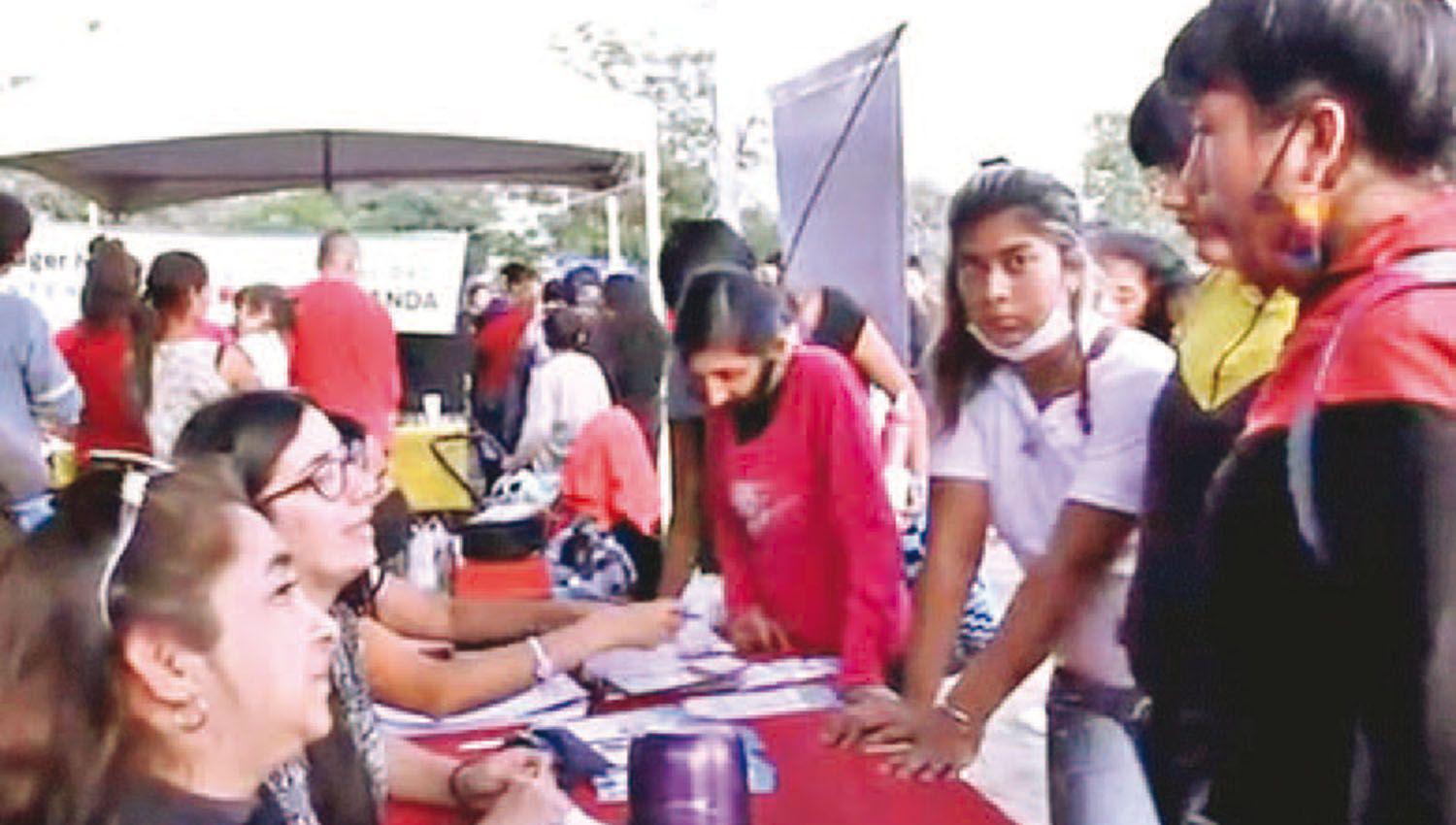 Los vecinos pudieron acceder de forma gratuita a los muacuteltiples servicios de la Municipalidad