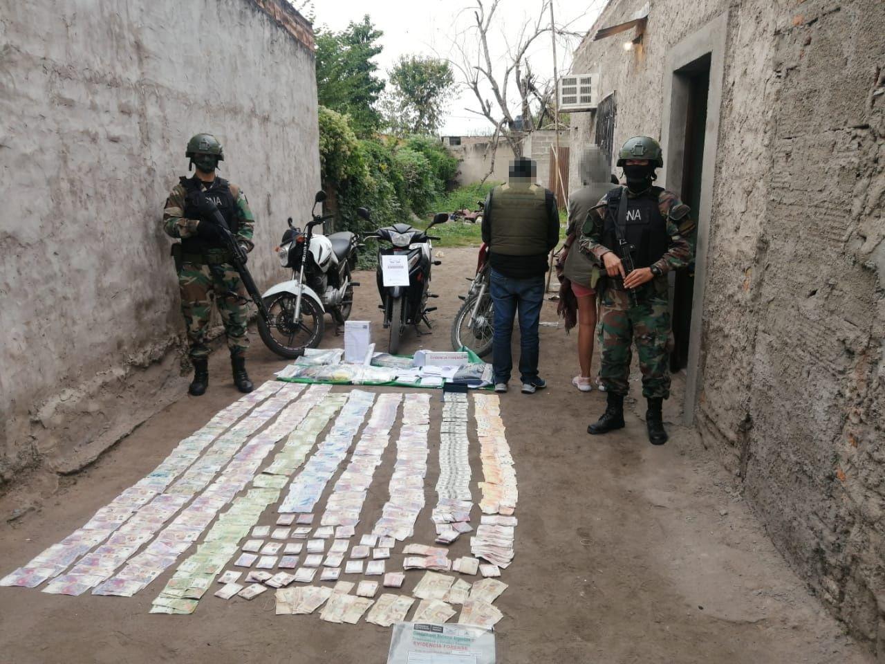 Desbaratan una banda narco que comercializaba drogas en Santiago del Estero