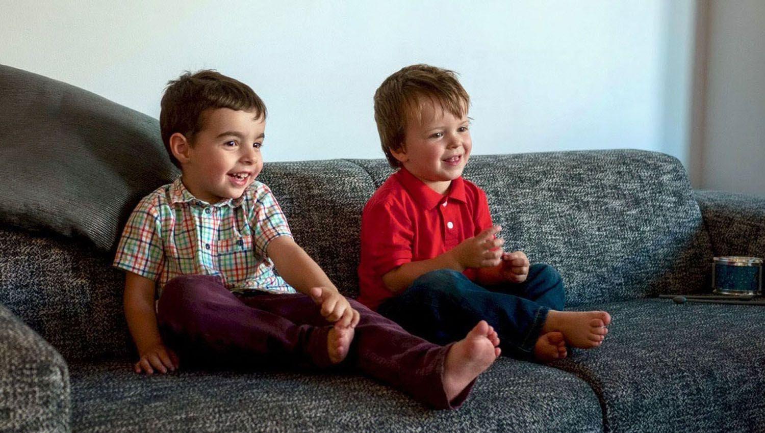 Salud infantil- iquestandar descalzos aumenta el riesgo a contraer enfermedades respiratorias