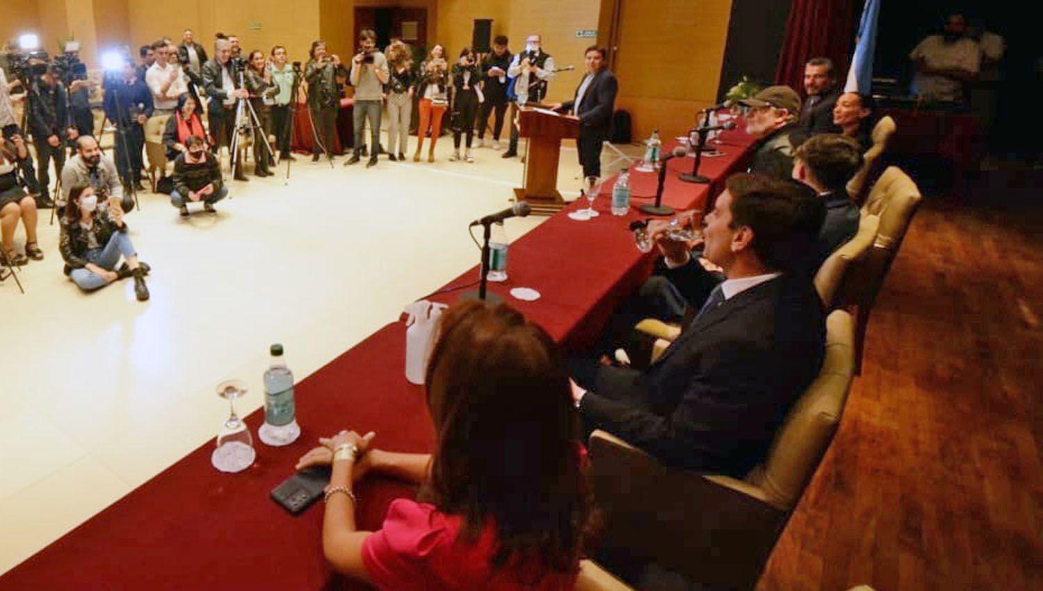 Los artistas Mora Godoy Rusherking y Miguel Mateos ldquomaravilladosrdquo con Las Termas