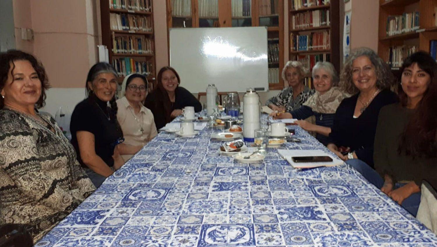 Organizan talleres sobre el cuidado y atencioacuten de nintildeos y adolescentes