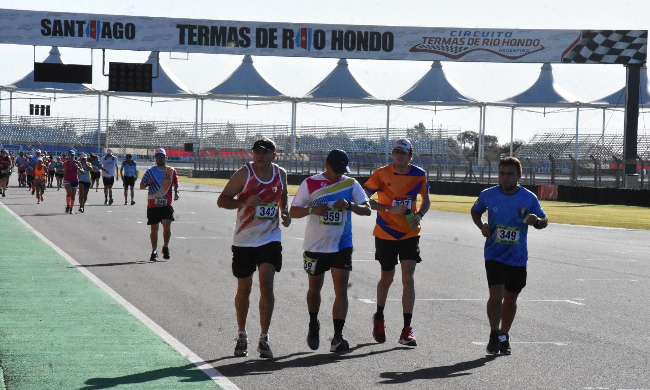 Tercer Ultramaratoacuten en Las Termas- participan maacutes de 300 corredores de ocho diferentes paiacuteses