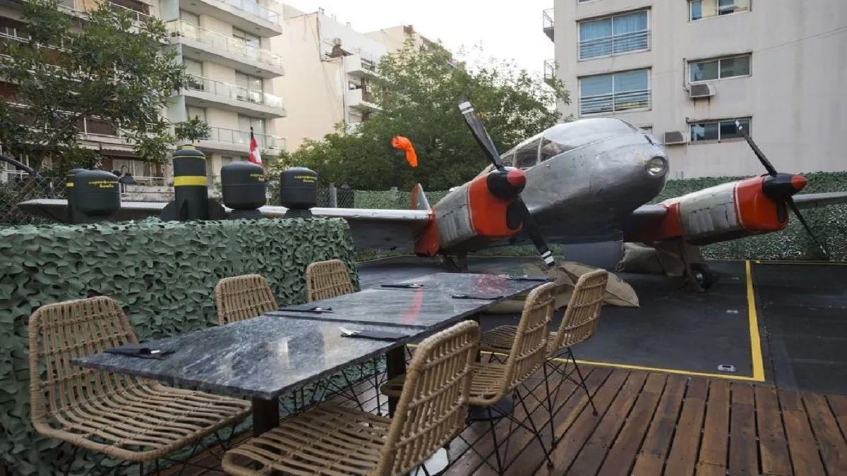 El nuevo bar de Buenos Aires que es igual a tomar cafeacute en un avioacuten