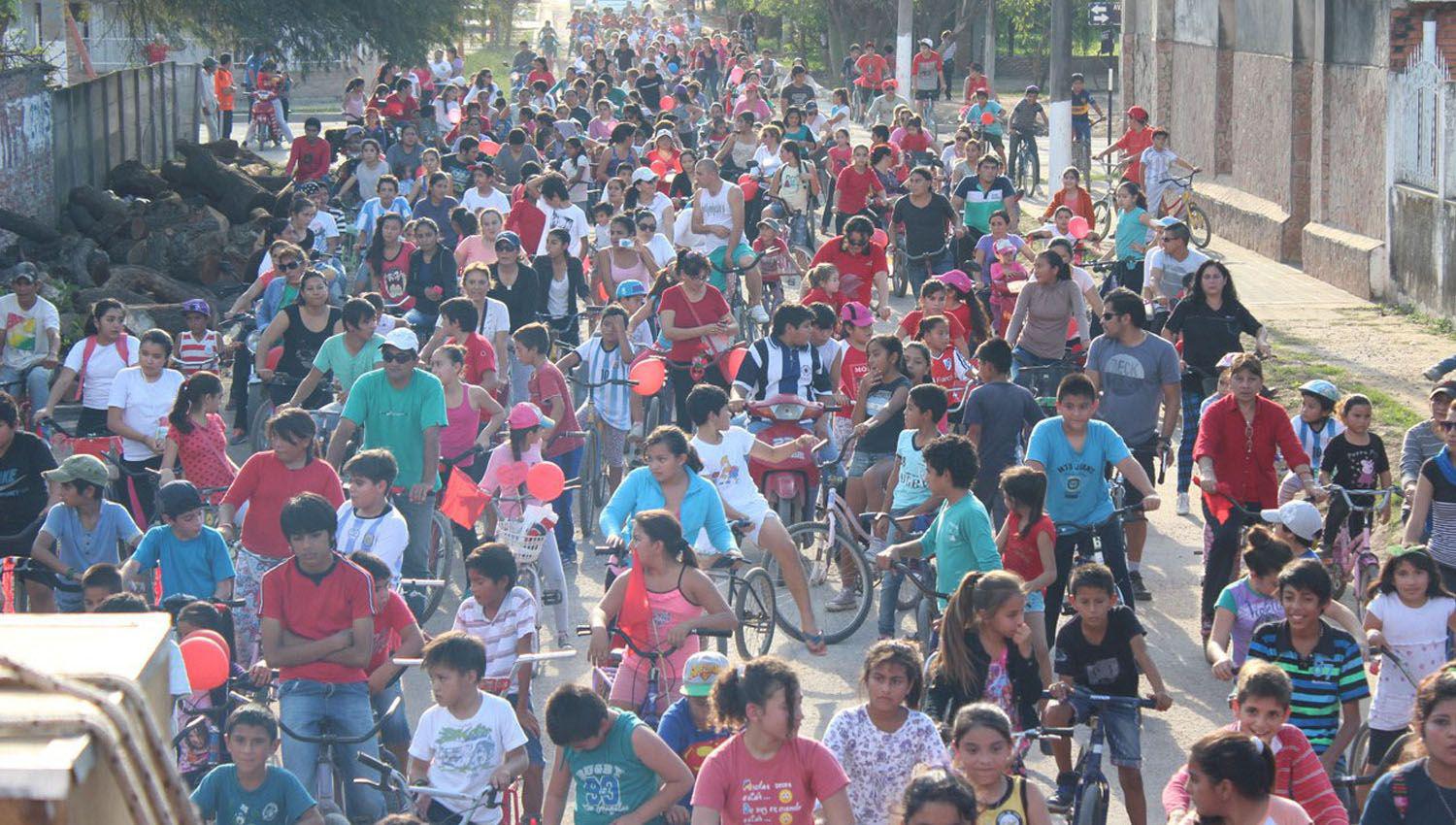 Hoy se realizaraacute la Bicicleteada Familiar en honor al Sagrado Corazoacuten en Clodomira