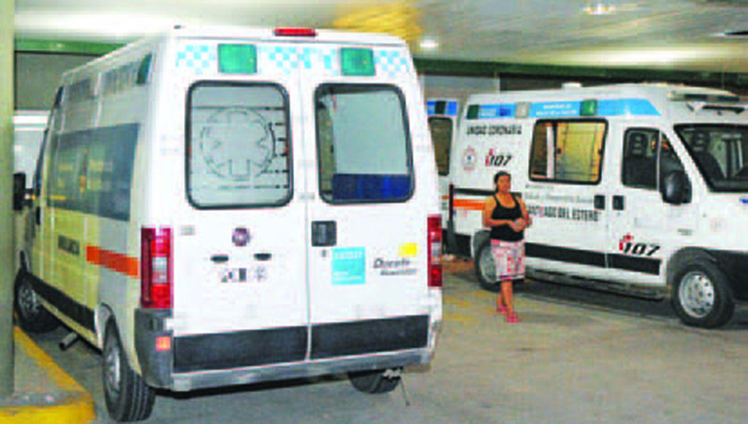 Ebrio chocoacute de atraacutes con camioneta que esperaba el semaacuteforo