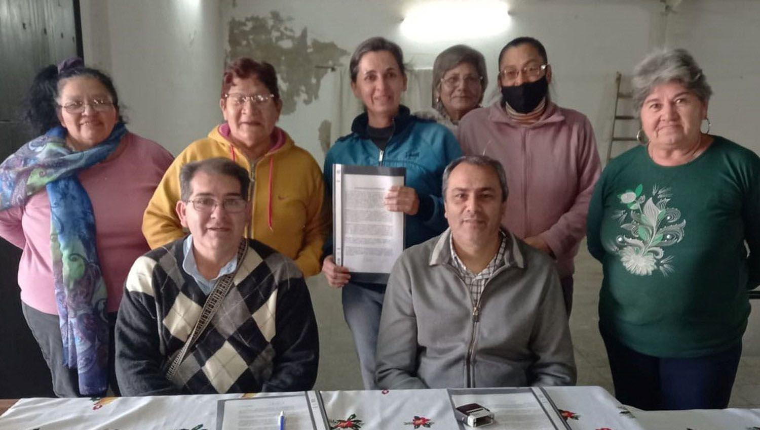 Representantes de iglesias de Colonia El Simbolar firmaron un acuerdo con el municipio