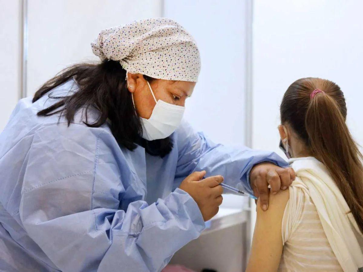 Habilitan horarios de vacunatorios permanentes durante el fin de semana