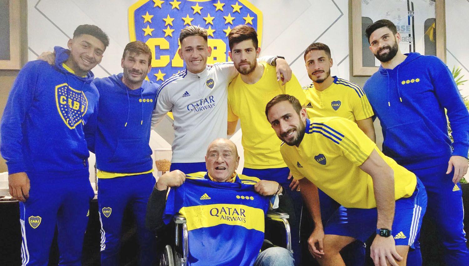 Antonio el hincha riojano que cumplioacute su suentildeo en Santiago