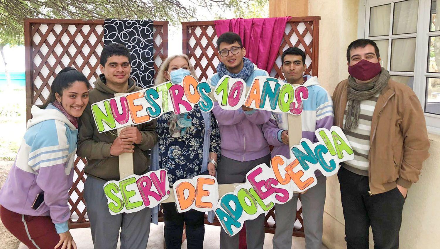 El hospital de Fernaacutendez celebroacute los 10 antildeos del Servicio de Adolescencia