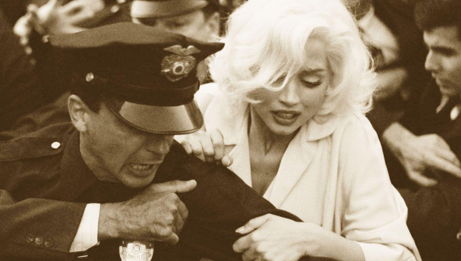 Marilyn revive con Ana de Armas en el filme ldquoRubiardquo