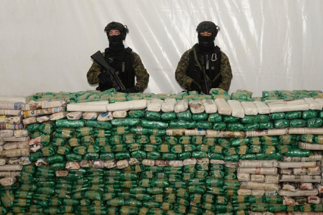 Queman marihuana cocaiacutena eacutextasis y LSD secuestrada en maacutes de 3000 procedimientos