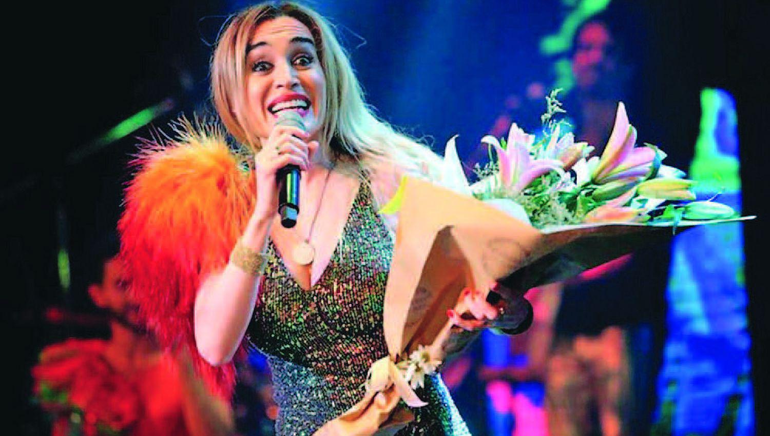 FAacuteTIMA FLOacuteREZ ES CAMALEOacuteNICA Y NO VENDRAacute SOLA A SANTIAGO DEL ESTERO