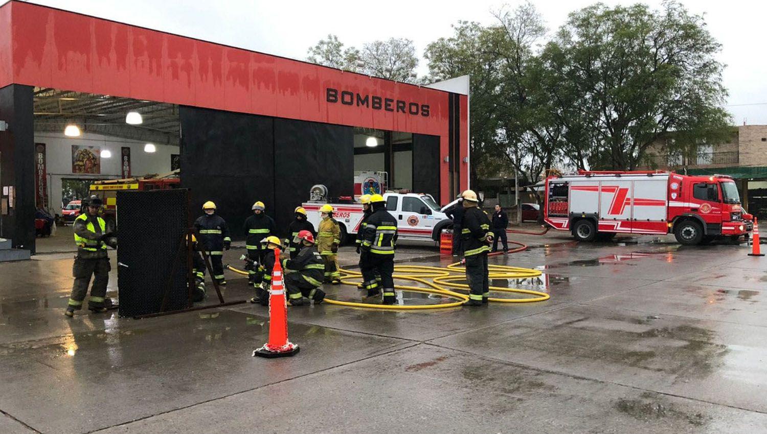 Un total de 25 bomberos de toda la provincia se capacitoacute en Las Termas