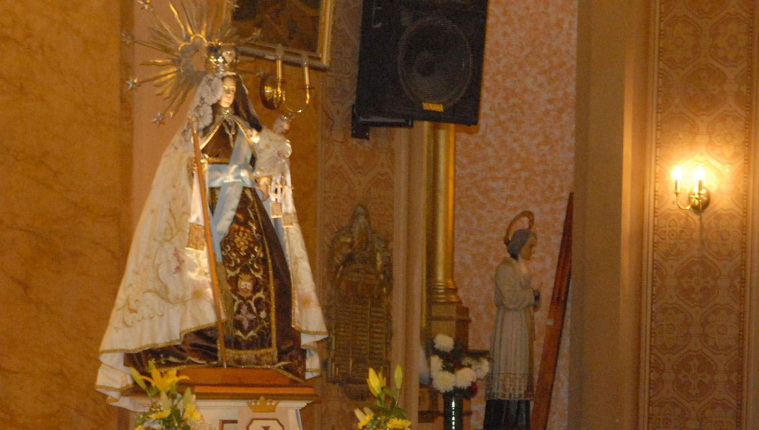 Con procesioacuten y misa se inician hoy los cultos de Ntra Sentildeora del Carmen