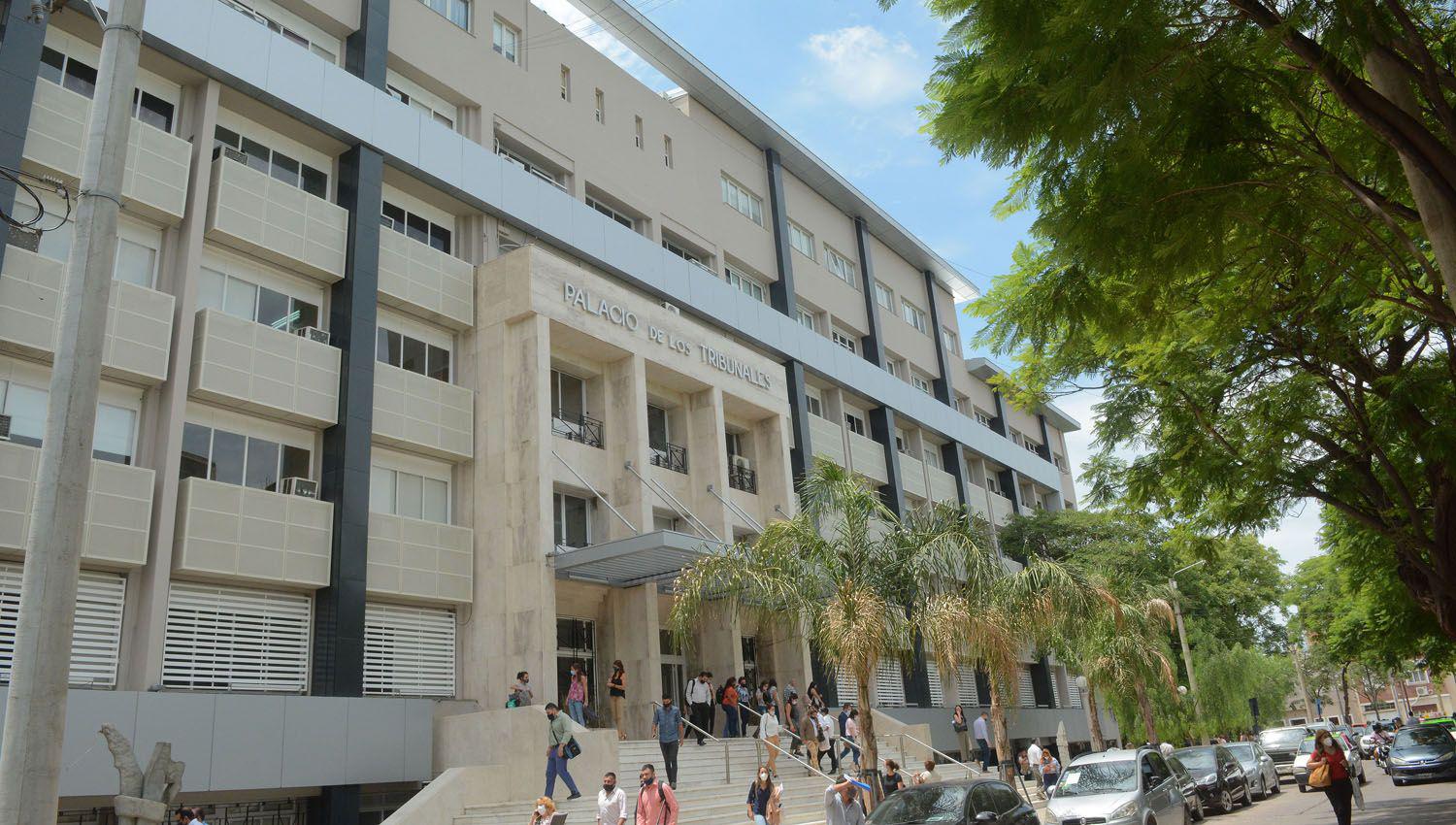 Depravado abusoacute de su sobrina desde los 13 hasta los 16 antildeos