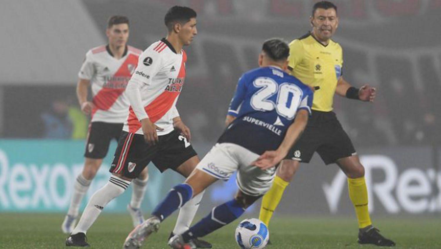 Copa Libertadores- Veacutelez eliminoacute a River en el Monumental