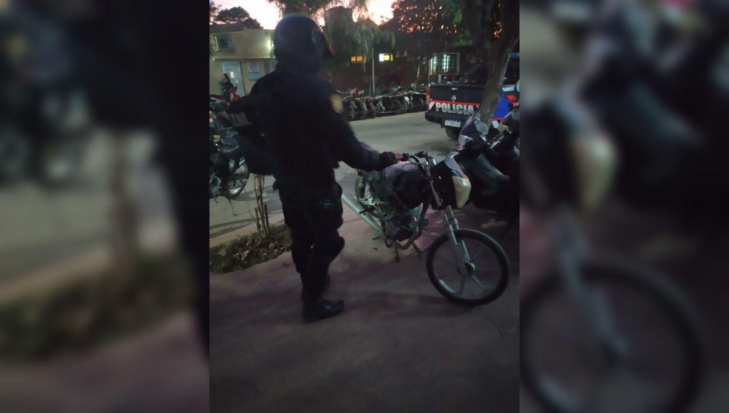 Se paseaba por La Banda con una motocicleta que habiacutea sido robada en 2018