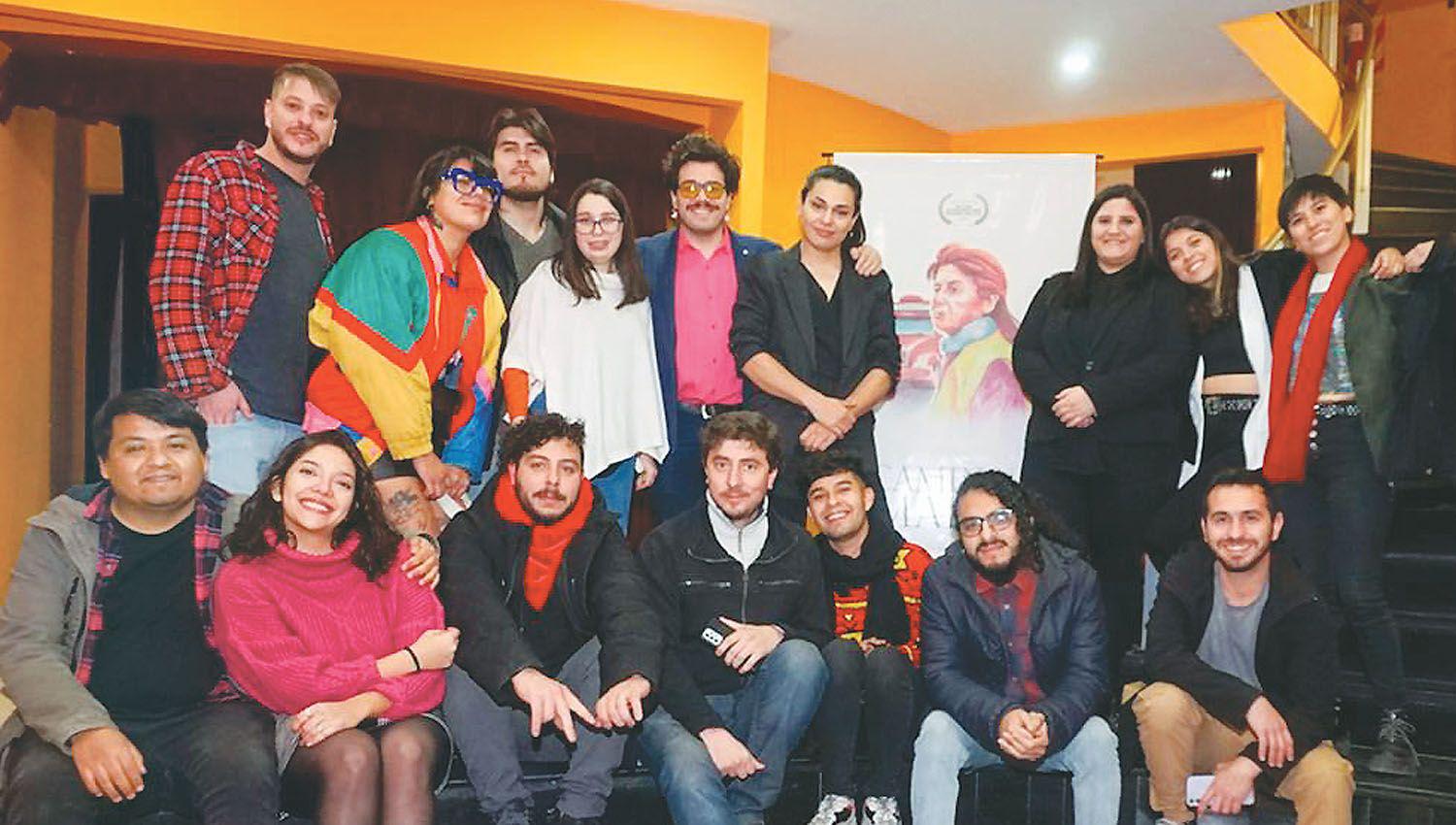 El municipio de La Banda acompantildeoacute el pre estreno del documental ldquoCamino a Mailiacutenrdquo