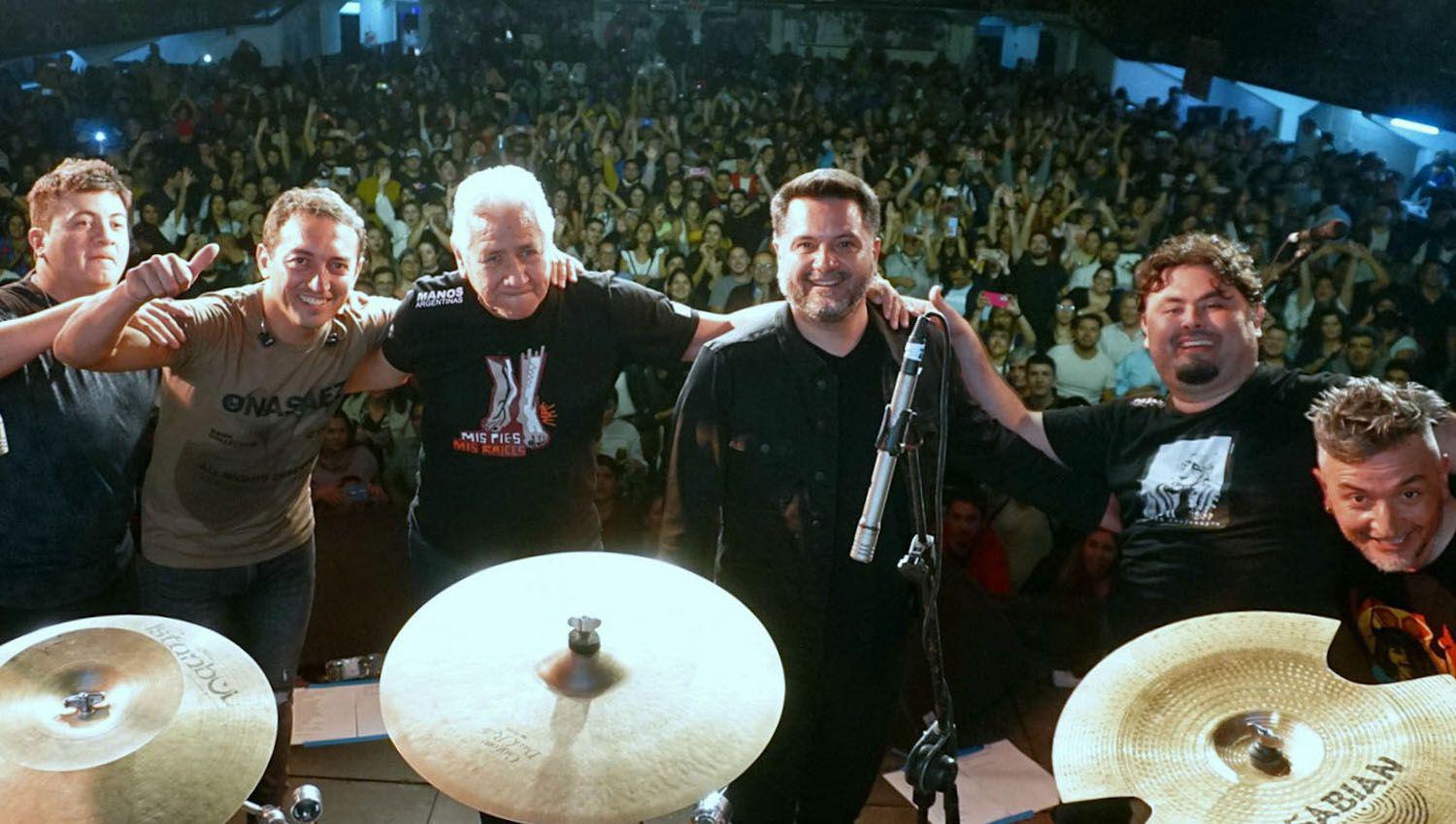 La flor y nata del folclore estaraacute en la fiesta del lunes 25 en el Parque Aguirre