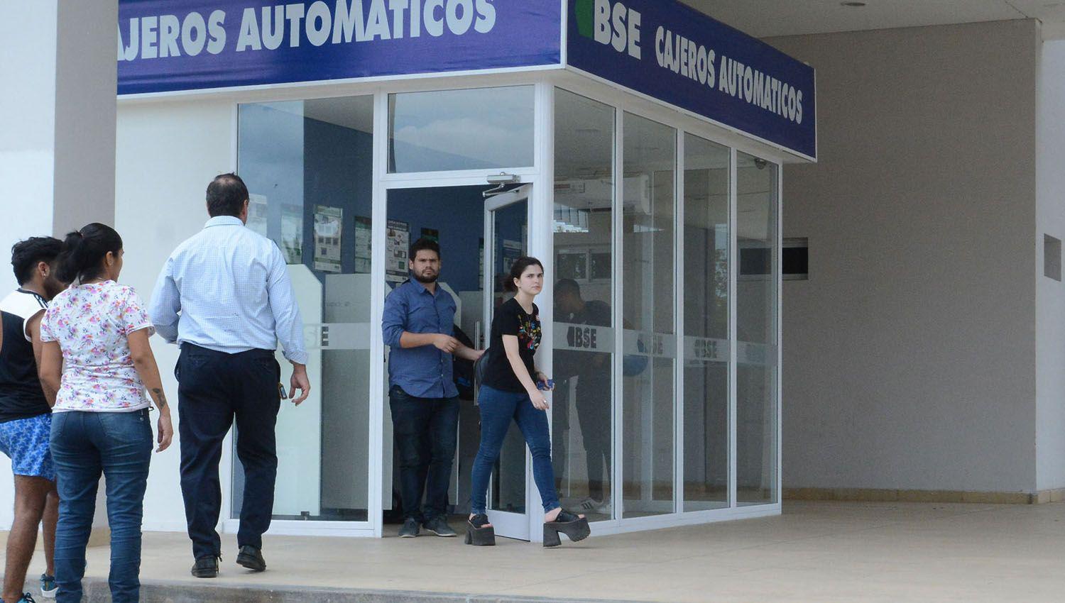 Anses- se completa el pago a jubilados que cobran maacutes de 42178
