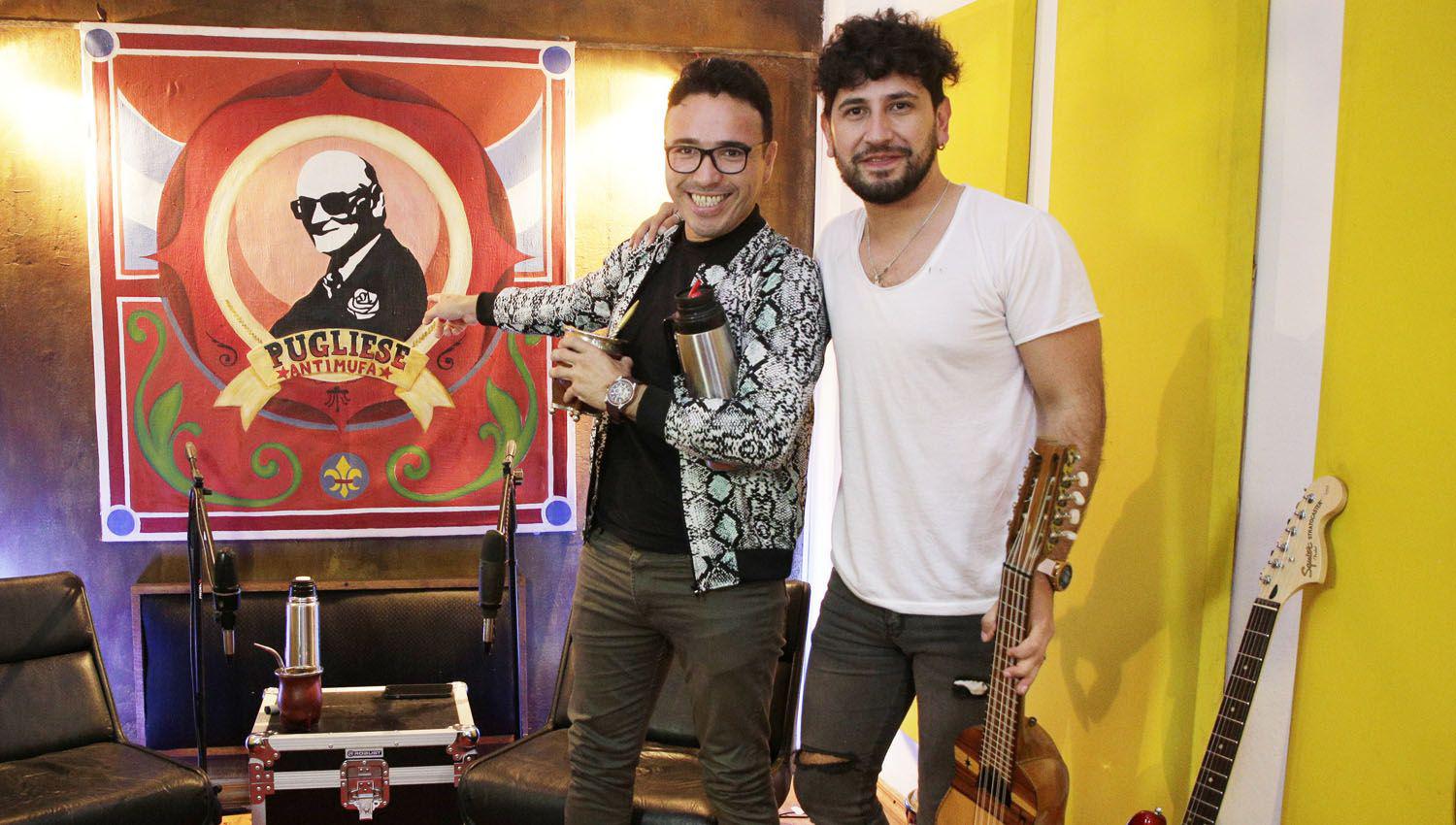 VIDEO  Ramoacuten Aacutelvarez recibe a Jorge Veacuteliz en Soy Historia