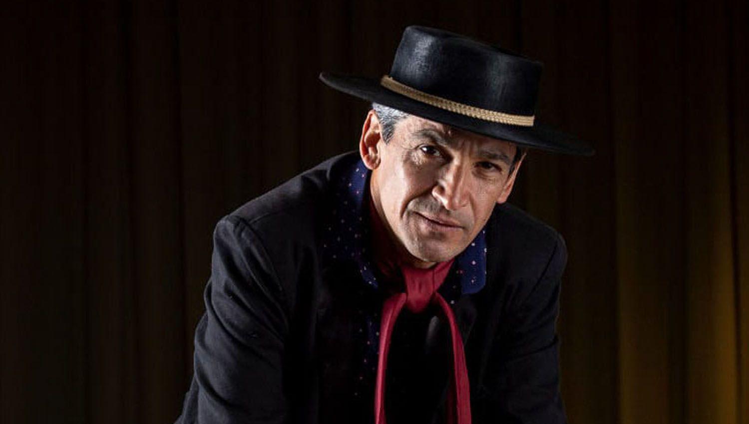 Leonardo Miranda un ldquoObrero del cantordquo que se luce con canciones propias