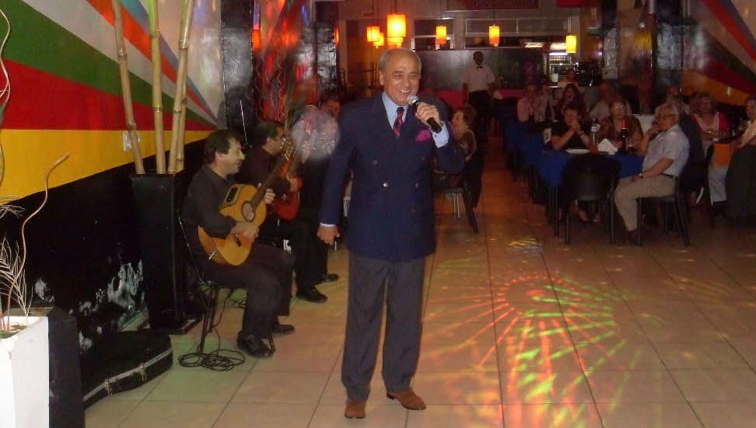Realizaraacuten una recordacioacuten al cantante de tango Argentino Ledesma mantildeana en la retreta de la plaza Libertad