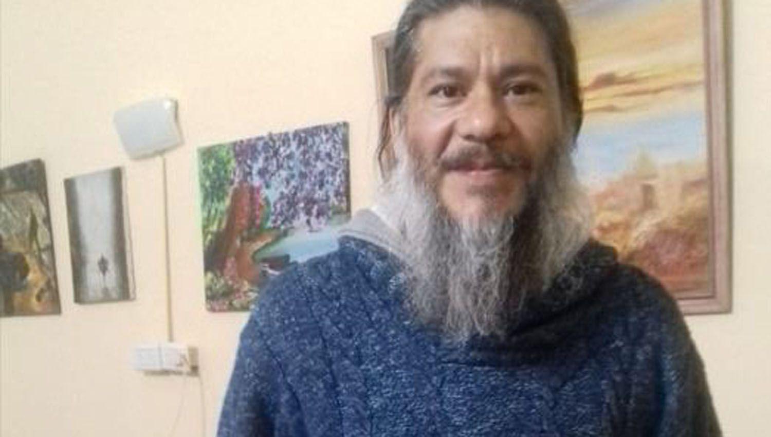 Santiago Suaacuterez homenajea a la Abuela Carabajal con ldquoLa onda encantadardquo