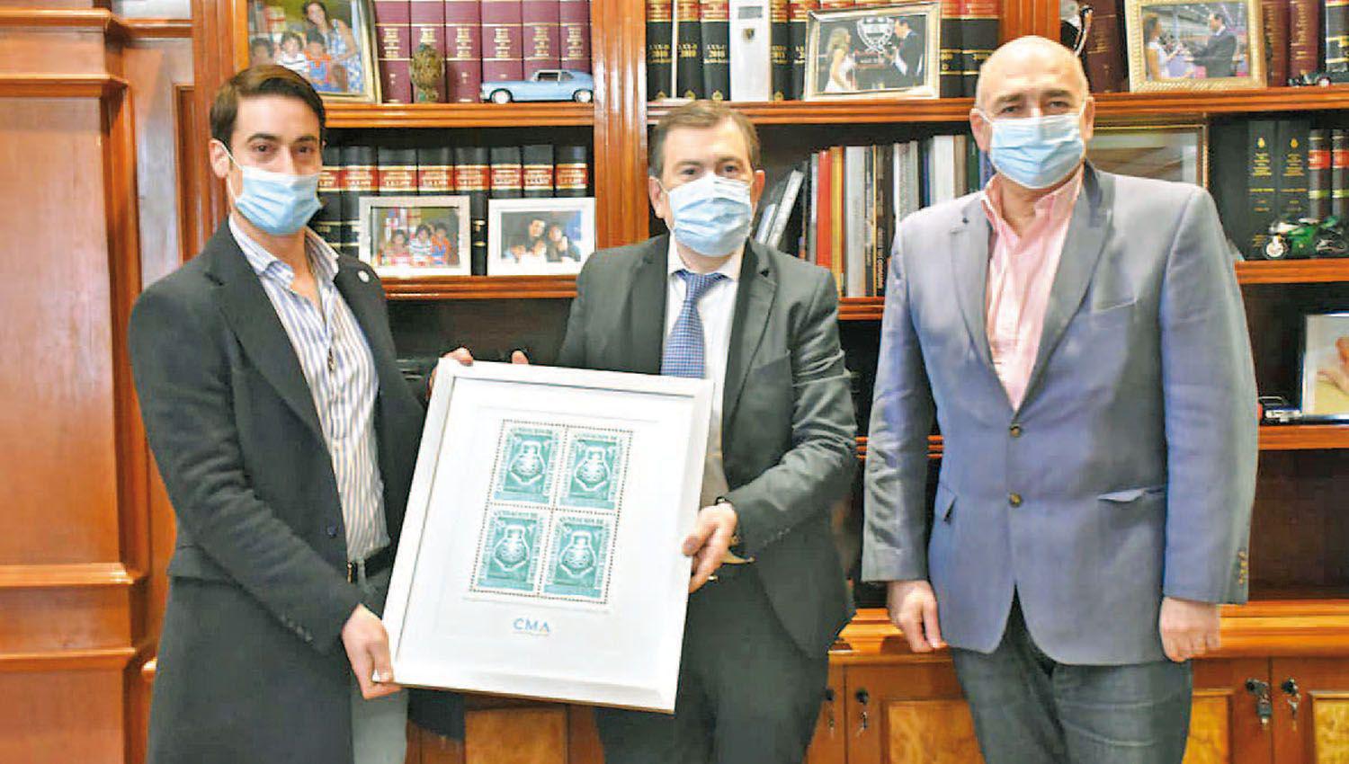 El gobernador recibioacute a autoridades de la Casa de la Moneda