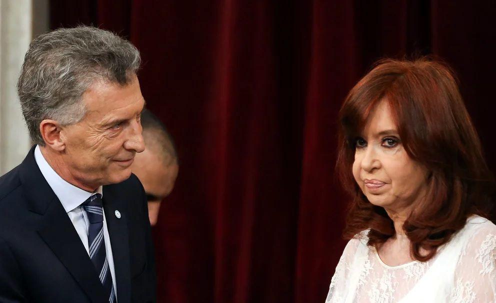 Cristina y Macri en el paiacutes de la nostalgia