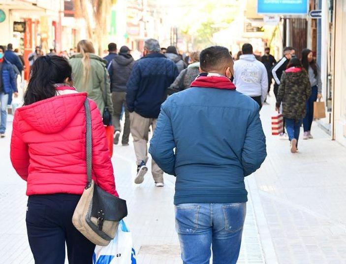 Tiempo en Santiago- mantildeana de mieacutercoles friacutea y alerta amarilla por fuertes vientos