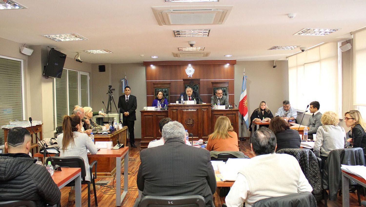 Con dos policiacuteas el tribunal cerroacute la etapa testimonial en juicio por el crimen del nintildeo Marito Salto