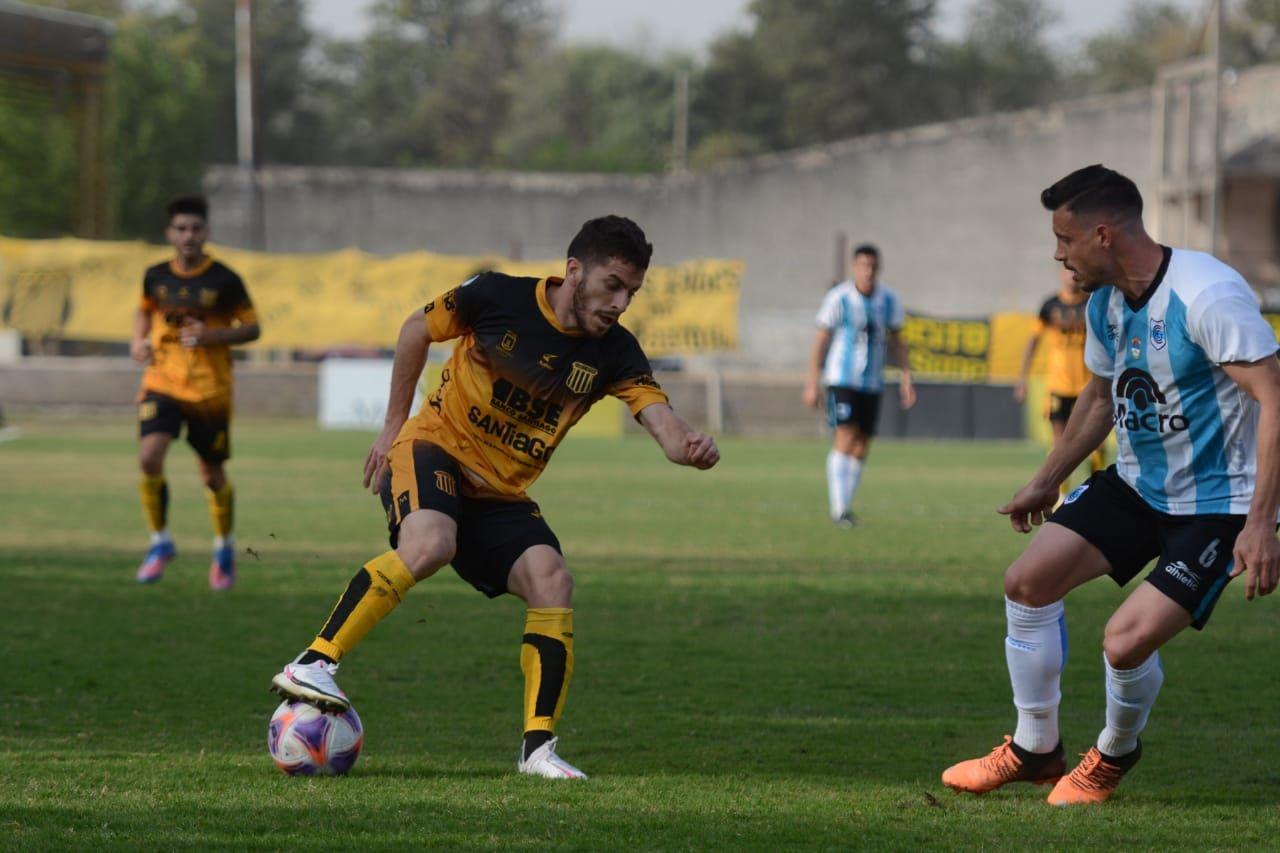 Mitre le ganoacute a Gimnasia y suentildea con el reducido