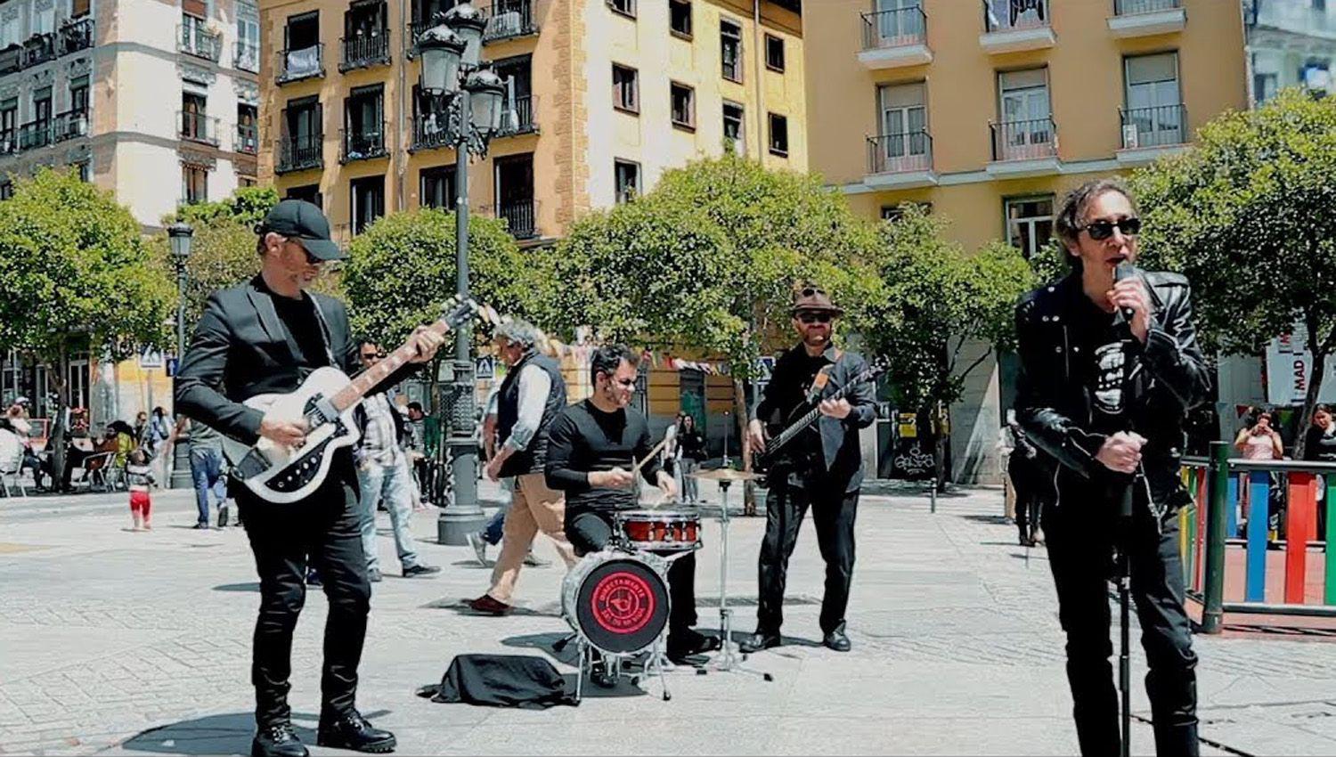 Sal de mi vida el grupo maacutes canalla del rock surgido en los antildeos 80 en Madrid