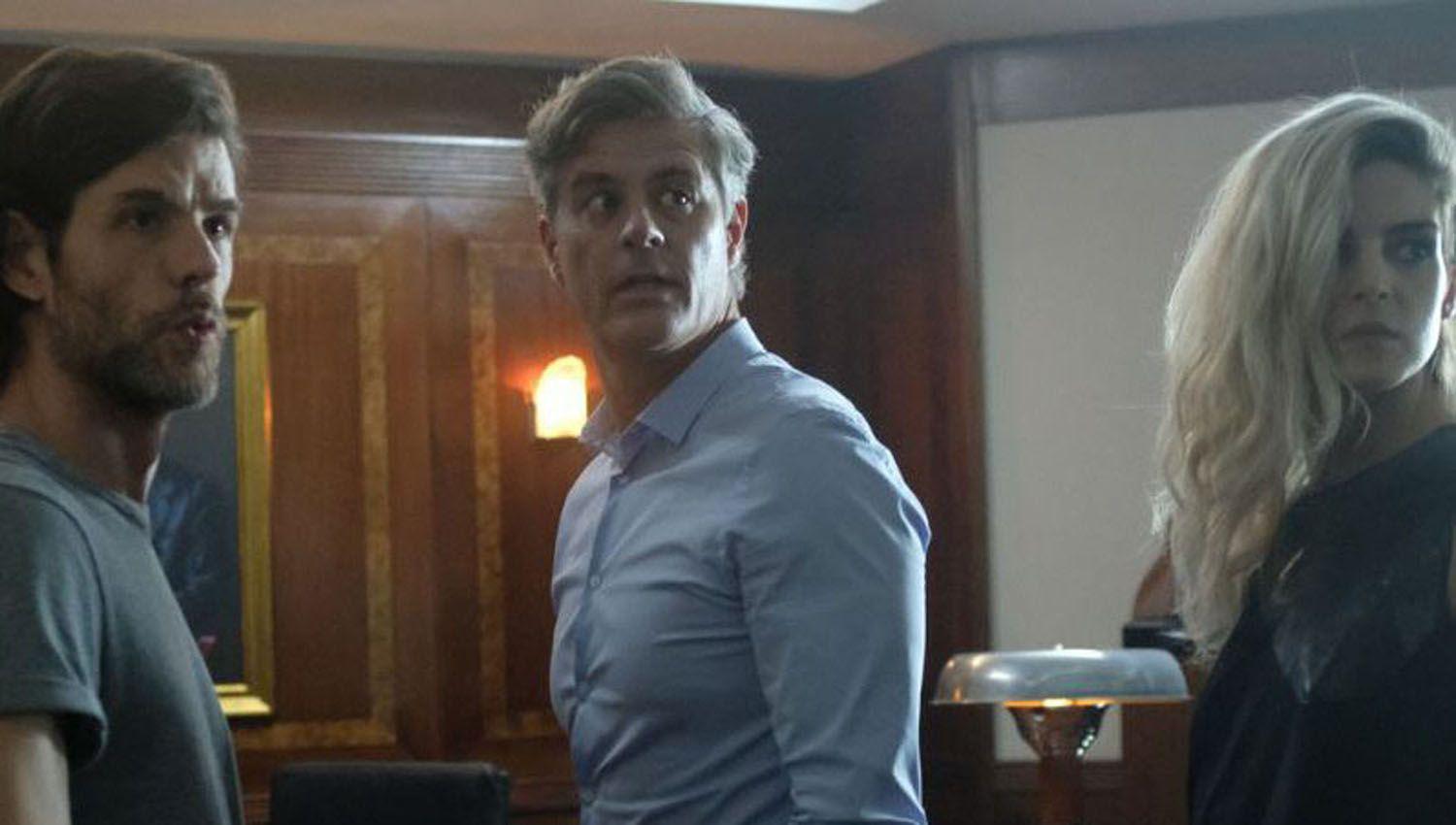 Tres hermanos se disputan el negocio familiar en ldquoLimbordquo