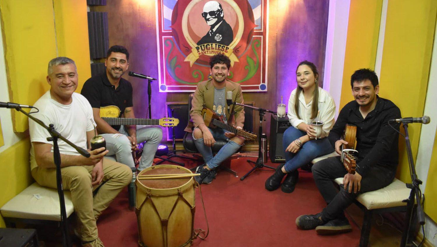 VIDEO  EL CANTO FOLCLOacuteRICO EMOCIONA EN SOY HISTORIA