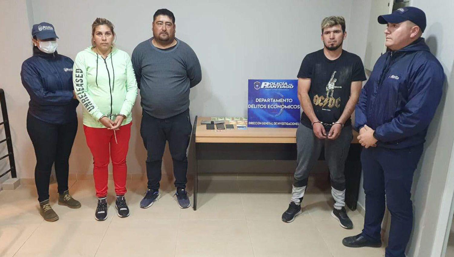 Con fotos y por whatsapp fingiacutean ser jefes policiales y pediacutean de favor transferencias bancarias