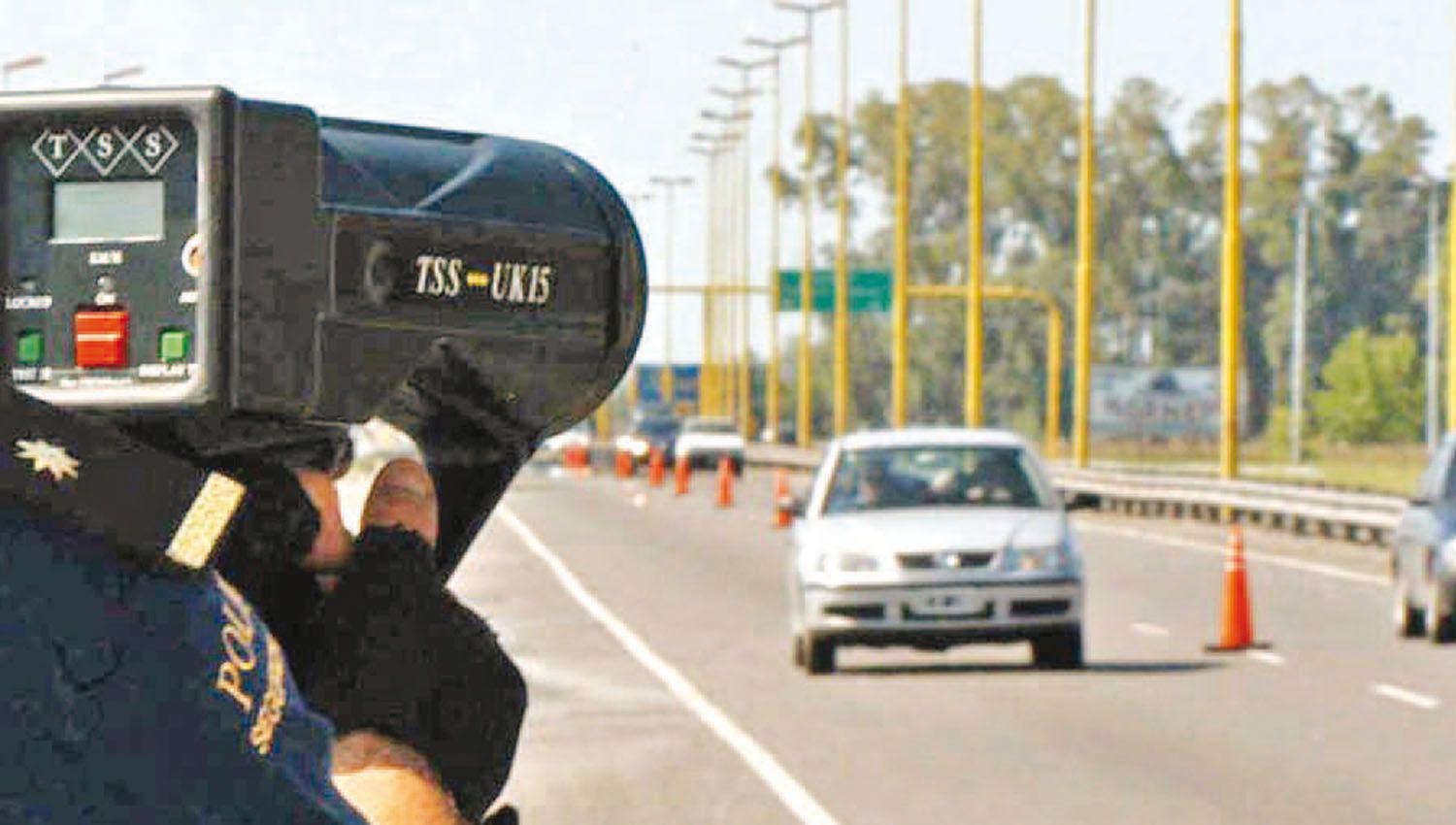 Maacutes santiaguentildeos viacutectimas de estafas con las fotomultas