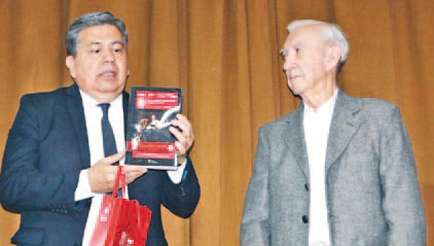 Presentaron un libro sobre el sistema Figueroa-Santiago