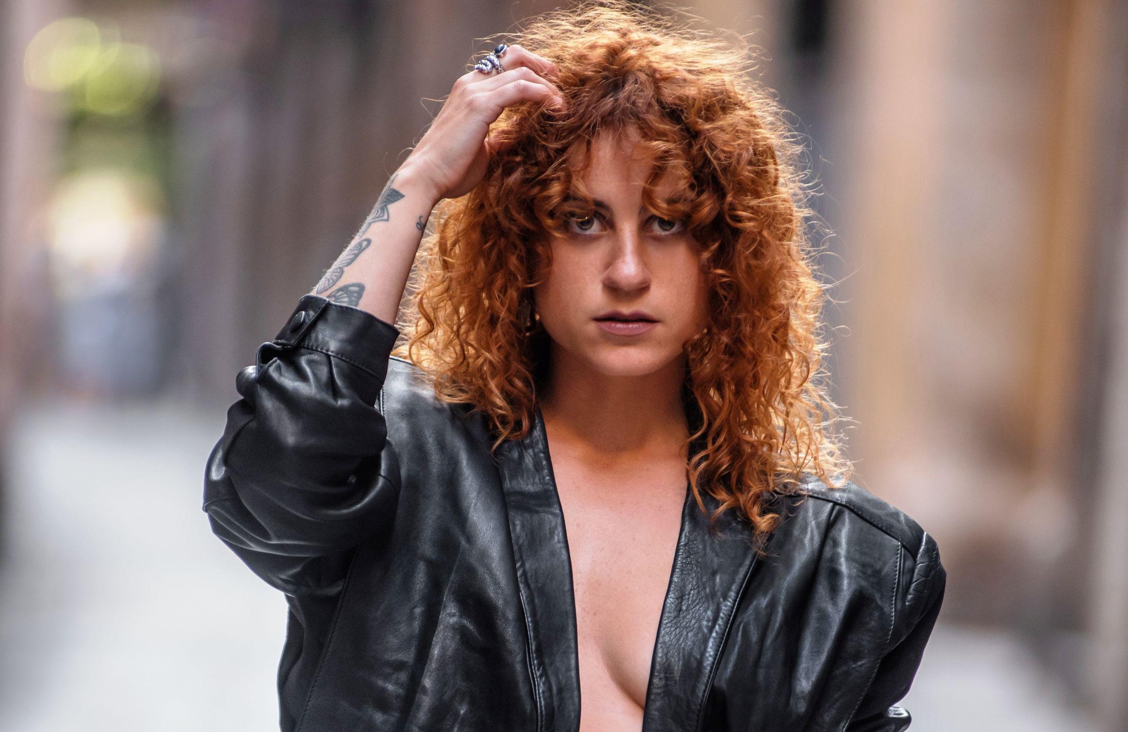 Cintia Beleacuten presentoacute ldquoVeacutertigordquo la cancioacuten que abre el camino de su nuevo proyecto musical