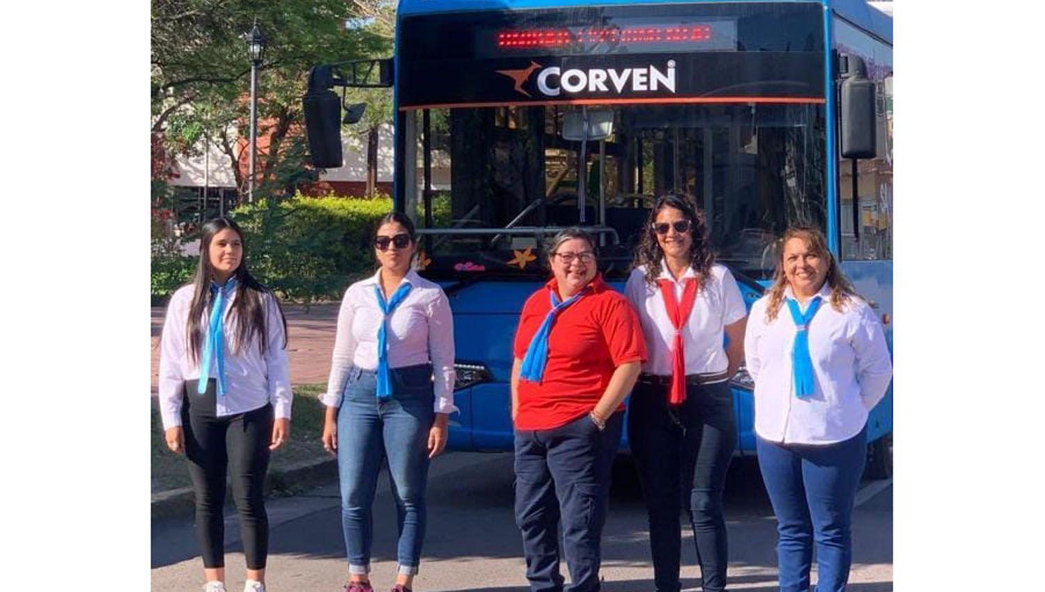 Madres resilientes se convirtieron en chofer de colectivo tras perder su trabajo por la pandemia