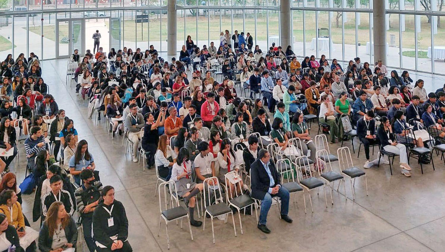 Dio inicio el XIII Encuentro Provincial Parlamento Juvenil del Mercosur