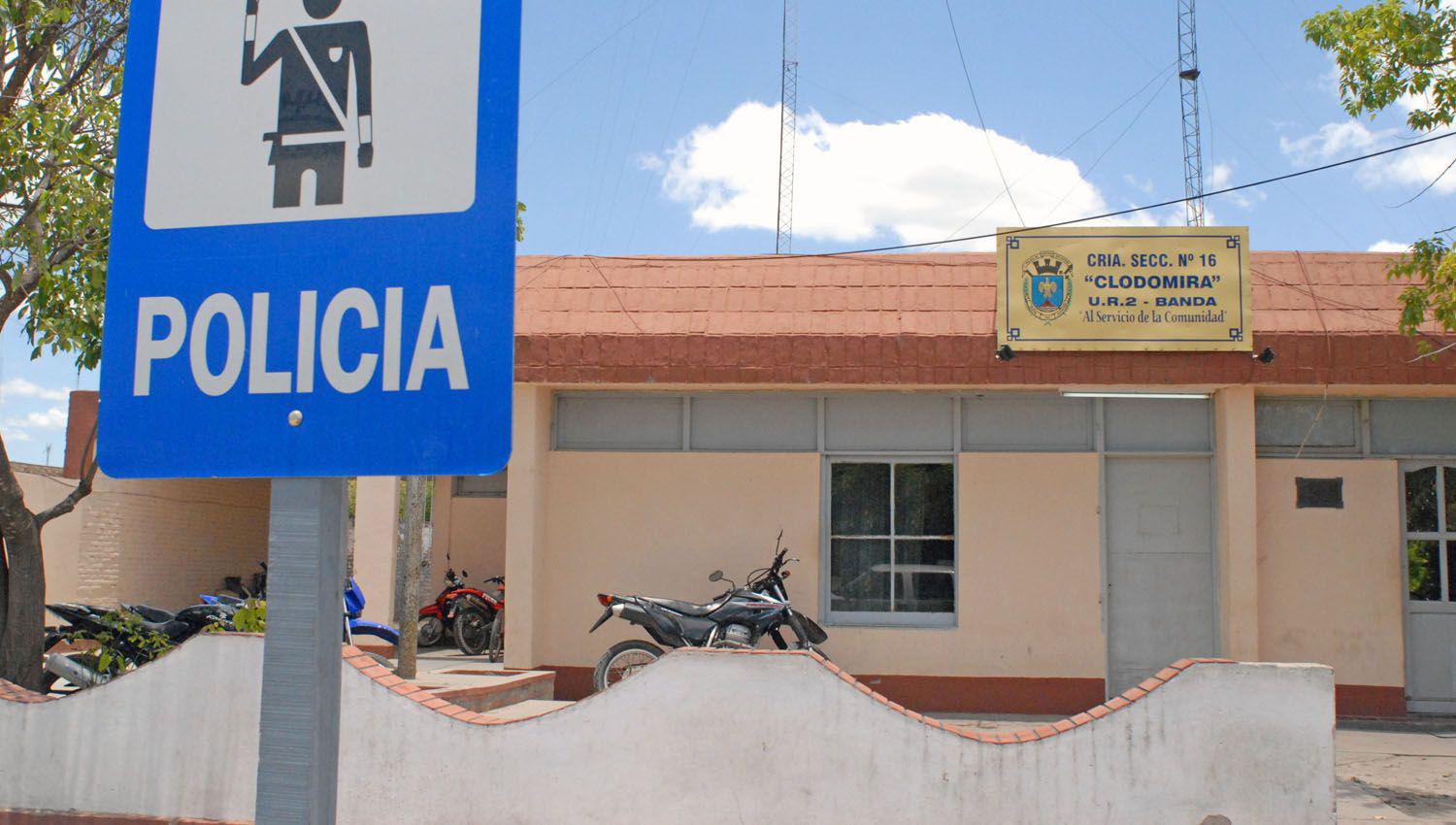Una ordenanza golpeoacute a otra porque no limpioacute el saloacuten